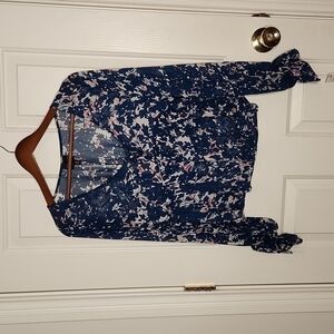 MOD Lusive Sheer Floral Blouse Size S NWT